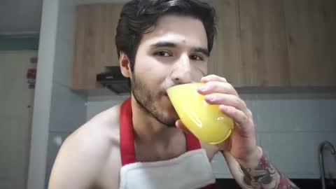 Snapshot of t0ny_wylie chatting on 02.10.25 t0ny_wylie online show from 02.10.25