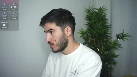 Snapshot of t0ny_wylie chatting on 02.28.25 t0ny_wylie online show from 02.28.25