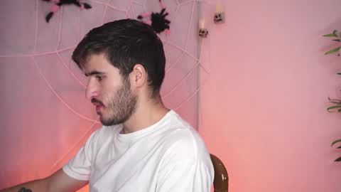 Snapshot of t0ny_wylie chatting on 10.20.25 t0ny_wylie online show from 10.20.25