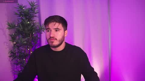 Snapshot of t0ny_wylie chatting on 11.03.25 t0ny_wylie online show from 11.03.25