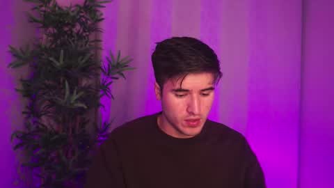 Snapshot of t0ny_wylie chatting on 11.11.25 t0ny_wylie online show from 11.11.25