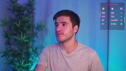 Snapshot of t0ny_wylie chatting on 11.17.25 t0ny_wylie online show from 11.17.25