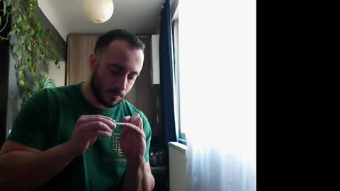 Snapshot of t_huracane chatting on 01.22.25 Huracane online show from 01.22.25
