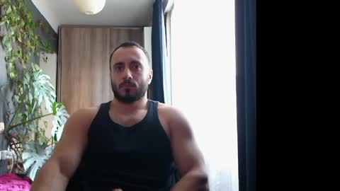 Snapshot of t_huracane chatting on 01.28.25 Huracane online show from 01.28.25