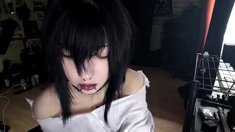 Snapshot of tabethashempert chatting on 02.16.26 Lina online show from 02.16.26