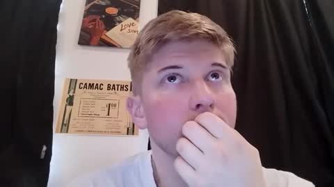 collegetwinkboi online show from 01.12.26