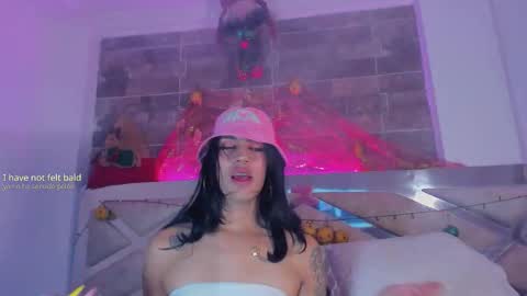 Tahhlia Rouge online show from 11.25.25