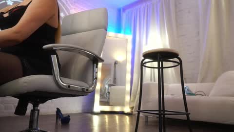 Margo online show from 11.20.25