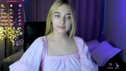 Taisia online show from 05.22.26