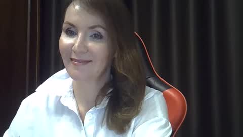 Snapshot of taisialucky77 chatting on 10.05.25 taisialucky77 online show from 10.05.25