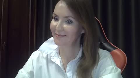 Snapshot of taisialucky77 chatting on 10.09.25 taisialucky77 online show from 10.09.25
