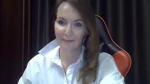 Snapshot of taisialucky77 chatting on 10.10.25 taisialucky77 online show from 10.10.25