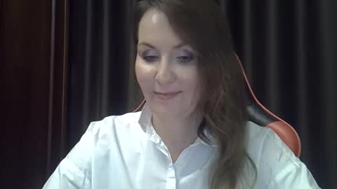 Snapshot of taisialucky77 chatting on 10.13.25 taisialucky77 online show from 10.13.25
