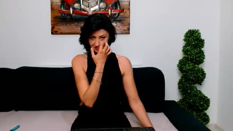 Taissa1 online show from 09.29.25