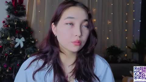 Soo Ying online show from 12.17.25