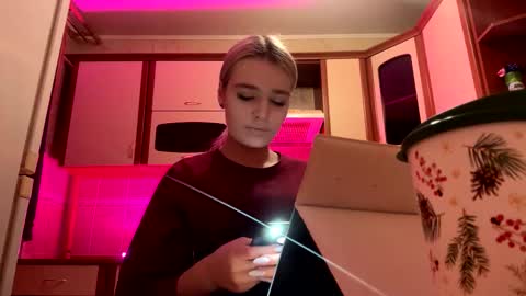 Snapshot of taitebinner chatting on 02.18.26 Mia online show from 02.18.26