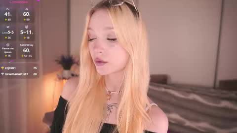 Snapshot of taitechubb chatting on 02.11.26 taitechubb online show from 02.11.26