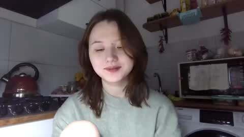 Snapshot of tajuanadelfelder chatting on 11.21.25 Lily online show from 11.21.25