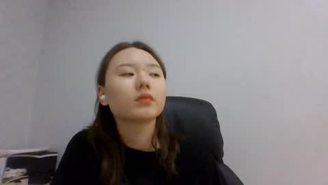 Snapshot of tajuanadelfelder chatting on 11.28.25 Lily online show from 11.28.25