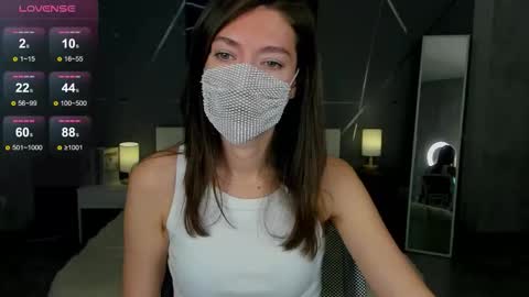 Sasha online show from 10.15.25