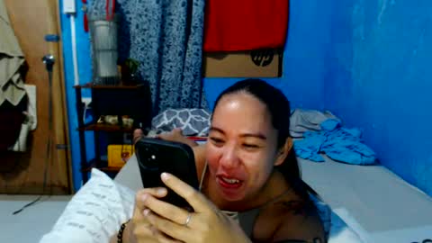 Snapshot of takemetoheavenbaby chatting on 06.12.26 anne online show from 06.12.26