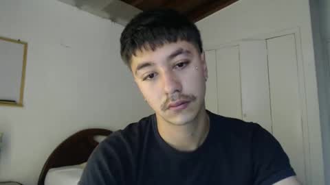 Snapshot of talhi_ chatting on 12.29.24 talhi_ online show from 12.29.24