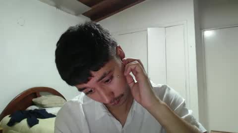 Snapshot of talhi_ chatting on 12.31.24 talhi_ online show from 12.31.24