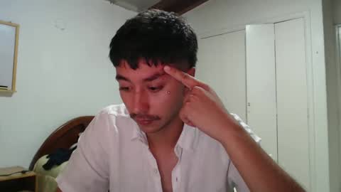 Snapshot of talhi_ chatting on 12.31.24 talhi_ online show from 12.31.24