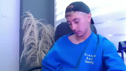 Snapshot of talhi_ chatting on 01.24.25 talhi_ online show from 01.24.25