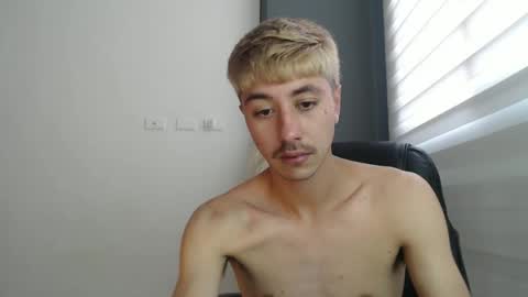 Snapshot of talhi_ chatting on 01.31.25 talhi_ online show from 01.31.25