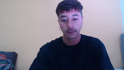 Snapshot of talhi_ chatting on 10.22.25 talhi_ online show from 10.22.25