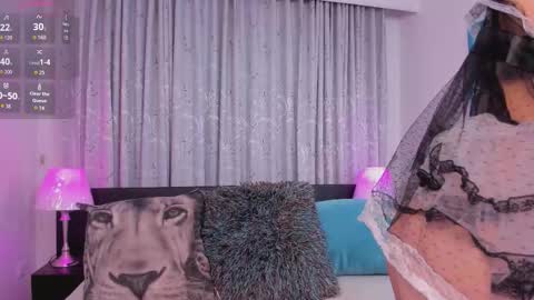 Talia Vega online show from 10.31.25