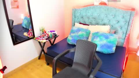 Talia Sky online show from 04.28.26