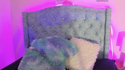 Snapshot of taliaskyx21 chatting on 05.06.26 Talia Sky online show from 05.06.26