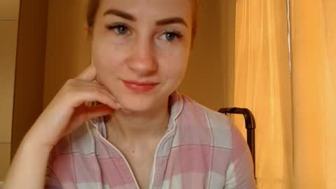  Kira  online show from 01.08.25