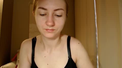  Kira  online show from 02.13.25