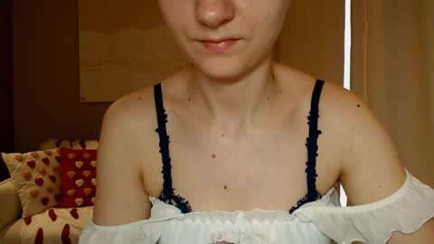  Kira  online show from 02.14.25