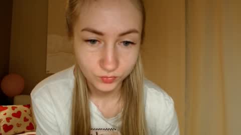  Kira  online show from 03.12.25