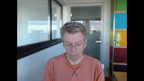 Snapshot of tall_dudenl chatting on 11.21.25 Tall daddy online show from 11.21.25