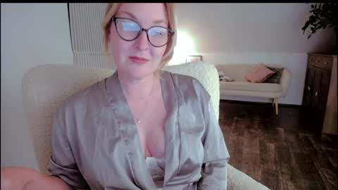 tallinnlove online show from 04.28.26