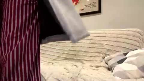 Snapshot of tallmanplaytime chatting on 07.09.26 Tall Bored Horny - Cumshot online show from 07.09.26
