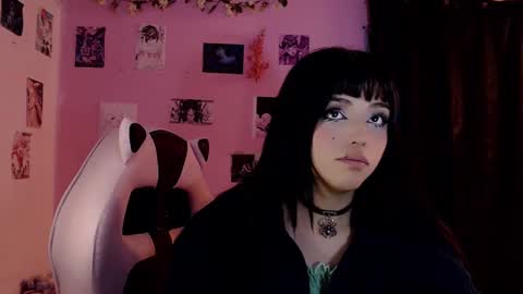 Alejandra Independent model online show from 01.28.25