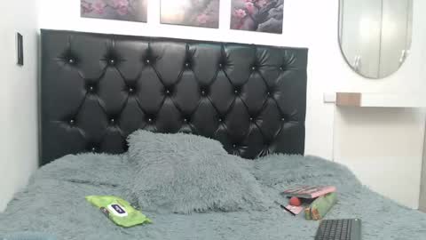 Hi im sara online show from 05.13.26