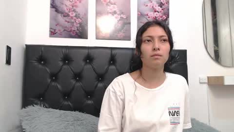 Hi im sara online show from 05.24.26