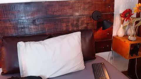 Snapshot of tamara_sanz1 chatting on 12.14.24 online show from 12.14.24