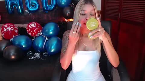 Snapshot of tamara_sanz1 chatting on 02.23.25 online show from 02.23.25