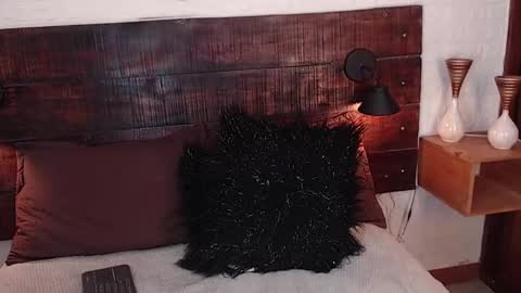 Snapshot of tamara_sanz1 chatting on 03.10.25 online show from 03.10.25