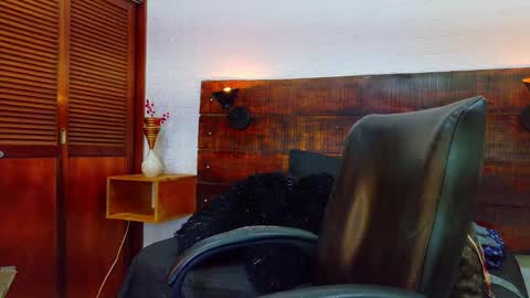 Snapshot of tamara_sanz1 chatting on 09.22.25 online show from 09.22.25