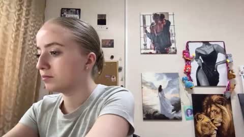 Karina online show from 04.13.26