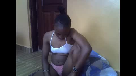 tainaissa online show from 04.17.26